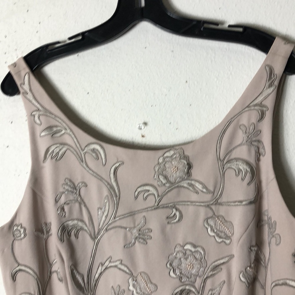 Carmen Marc Valvo Beige Beaded/ Embroidered Sheath Dress-Sz 14 NWT - Picture 5 of 10